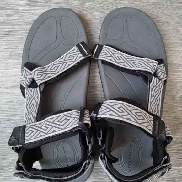 Sandal - Picture 2 of 3